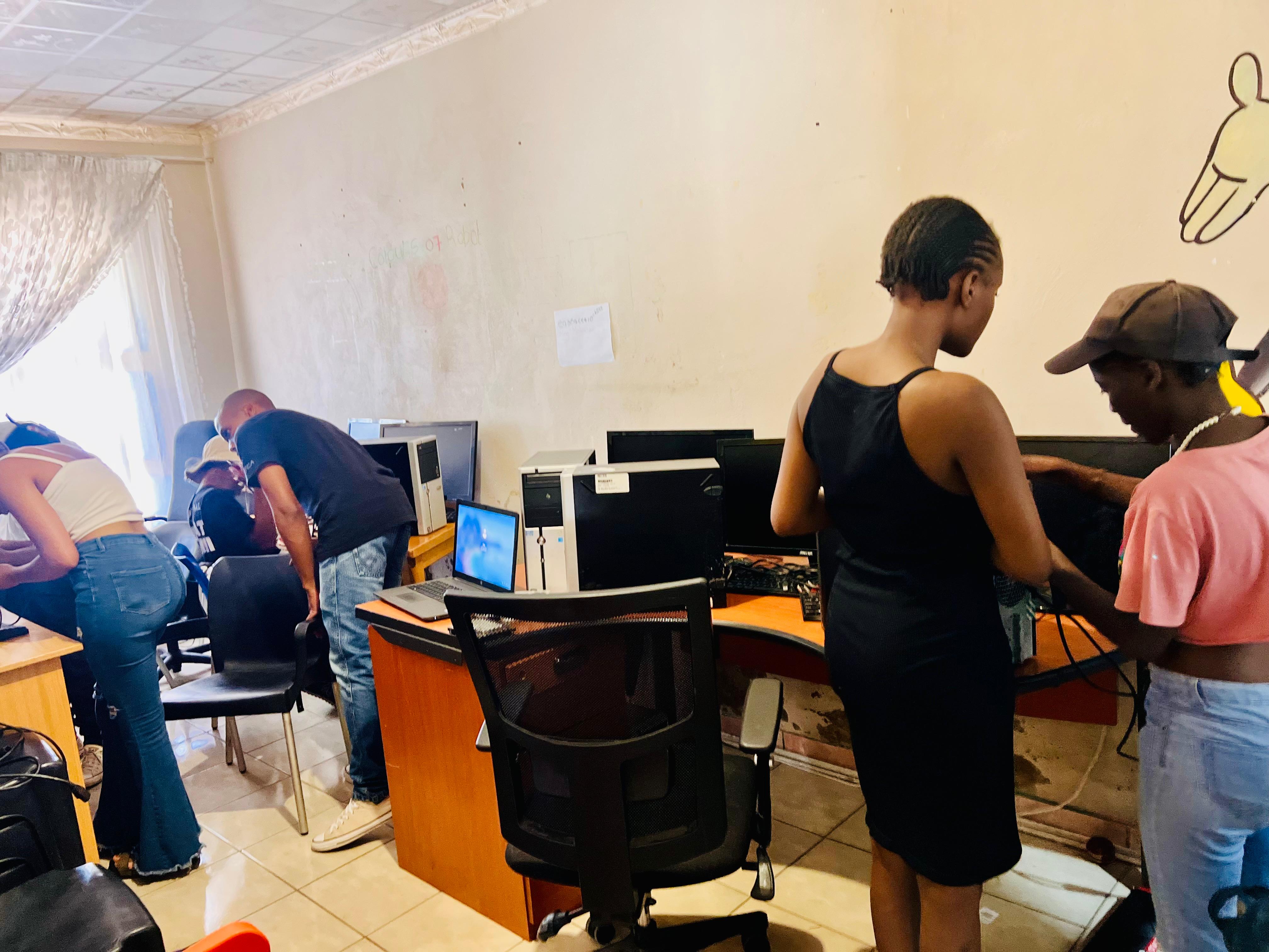 Thabz Tech Basic Computer Literacy Class